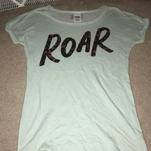 PINK Victoria’s Secret t shirt
